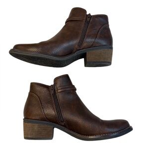 White Mountain Brown Ankle Boots | Stacked Heel | Side Zip | Size 6.5M